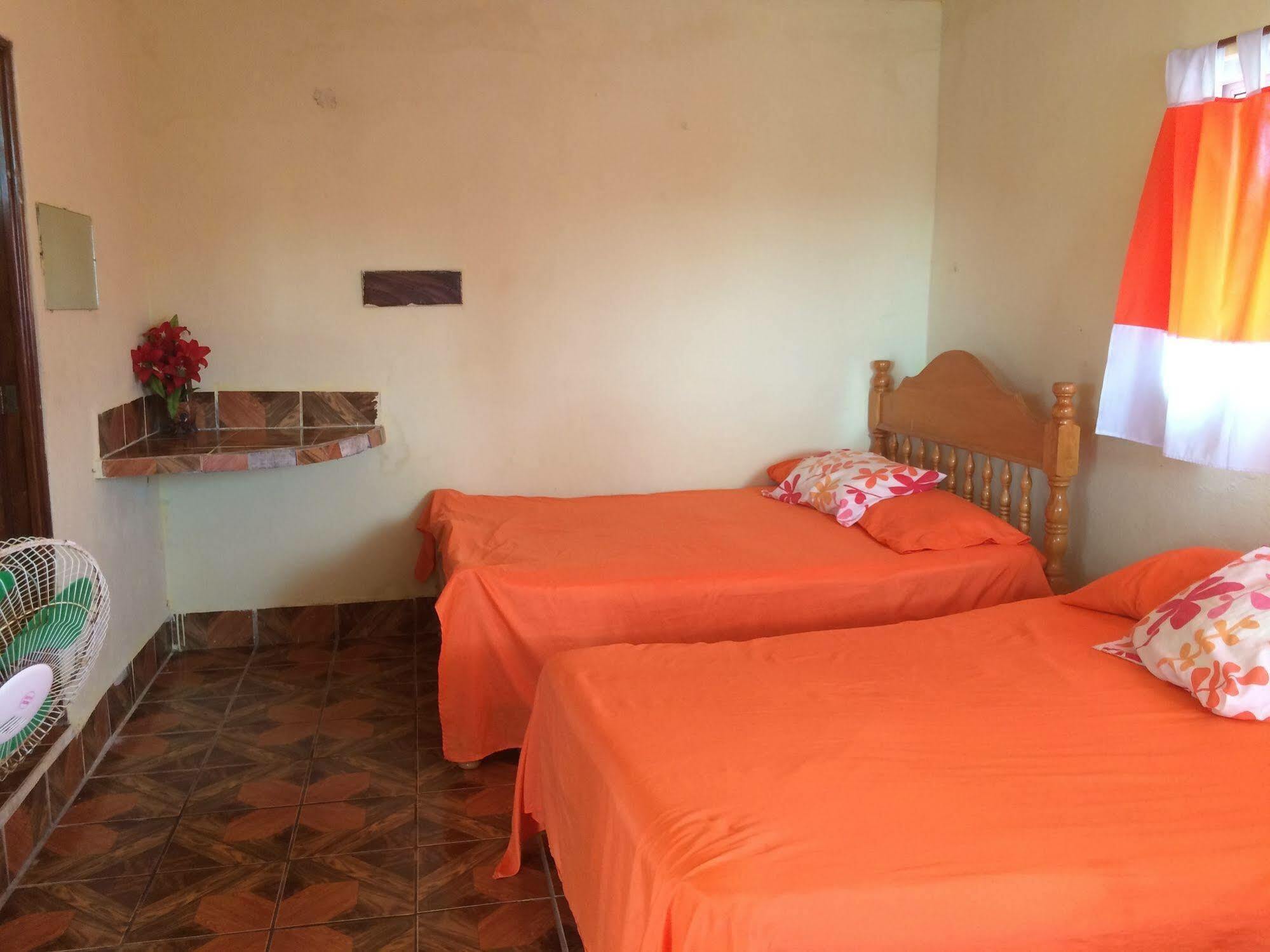 Tortugas Place Hotel Y Bungalos مونتيريكو المظهر الخارجي الصورة